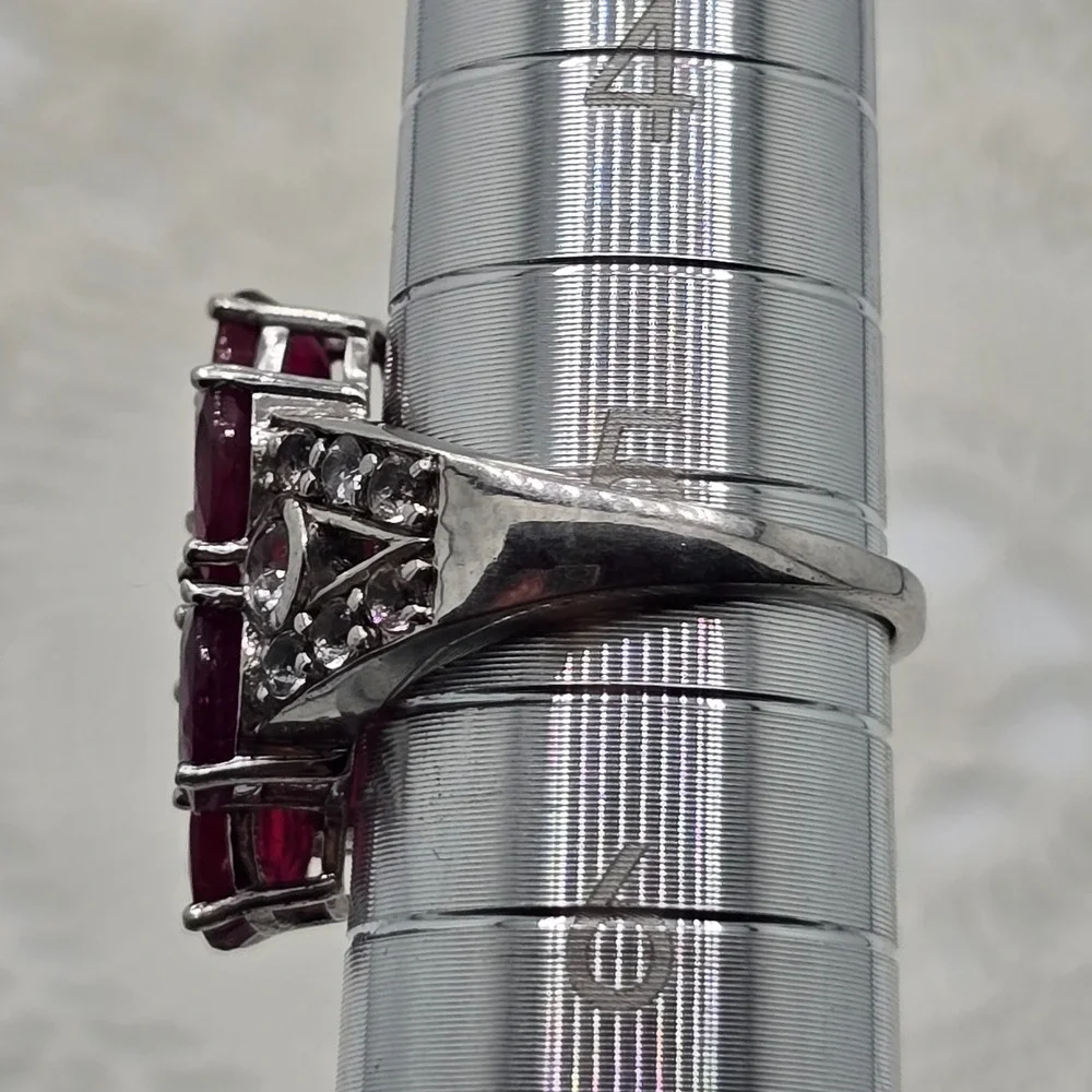 925 Cluster Ring Sterling Silver Red Colored Gemstone Flower Size 5